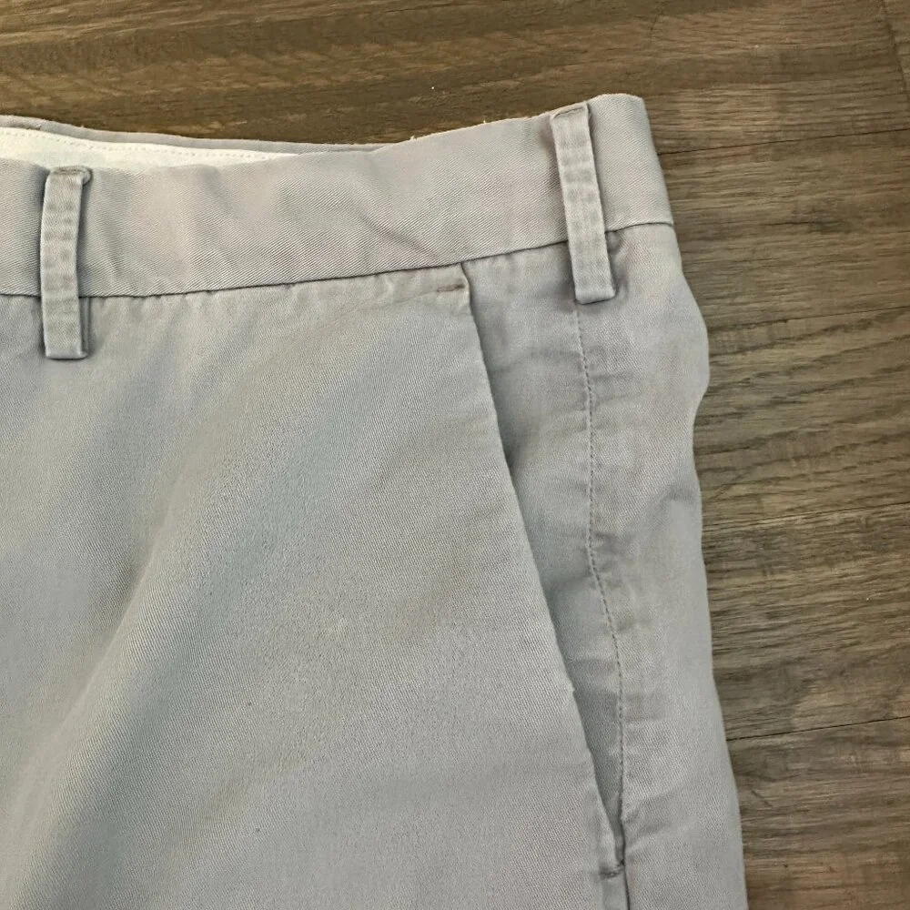 Polo Ralph Lauren Men's Gray Chino Shorts Size 40 - Picture 2 of 5